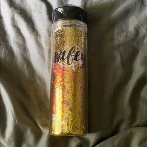 “Wifey” water bottle